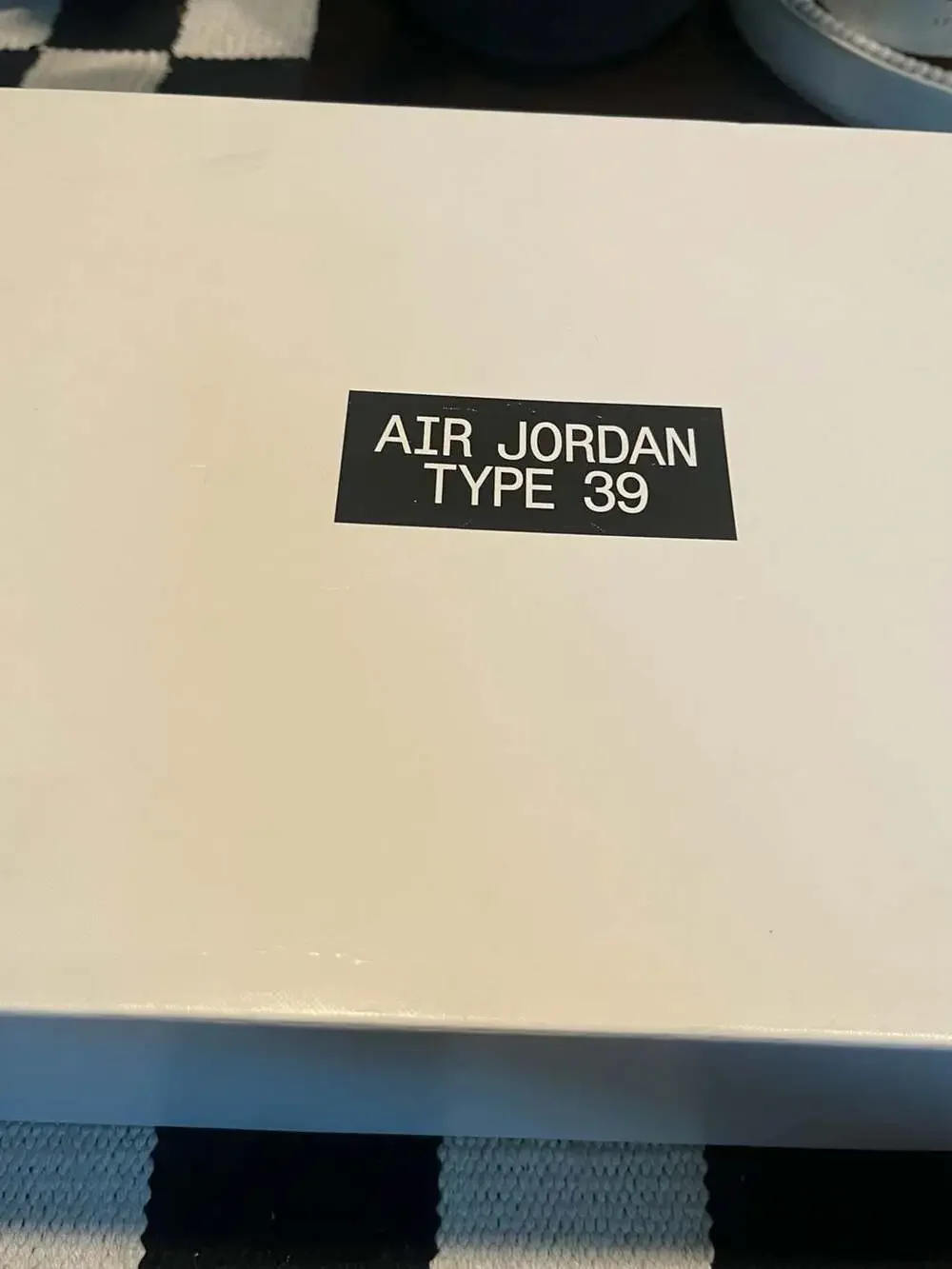 Air Jordan XXXIX 'Sol' Basketball Shoes (White/University Red/Black)